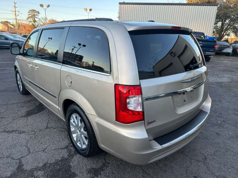 2015 Chrysler Town and Country Touring