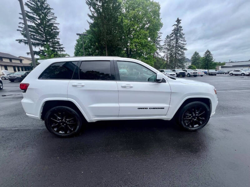 2018 Jeep Grand Cherokee Laredo