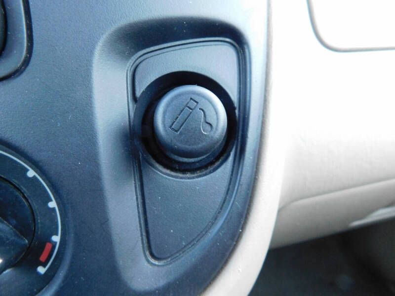 2005 Ford Escape XLS