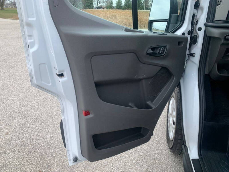 2024 Ford Transit 350 XLT
