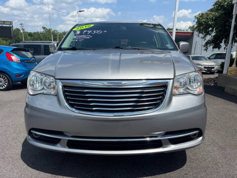 2016 Chrysler Town and Country Touring