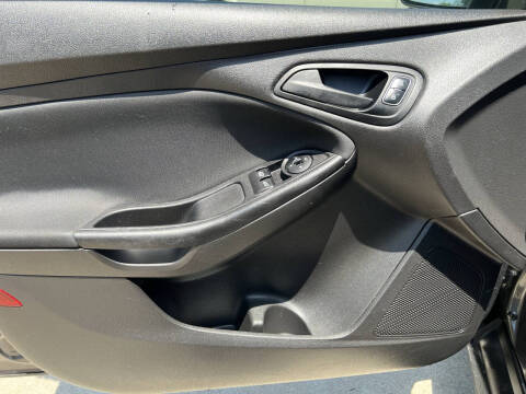 2017 Ford Focus S