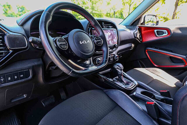 2023 Kia Soul GT-Line