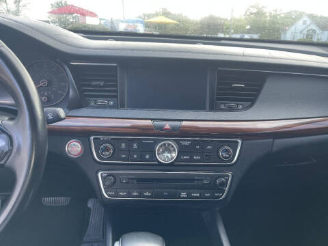 2017 Kia Cadenza Premium