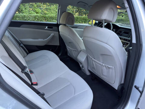 2017 Hyundai Sonata SE