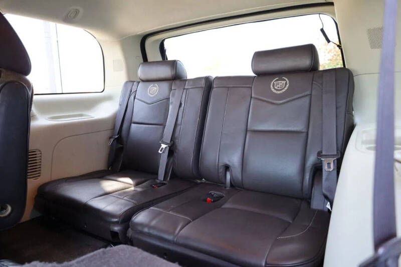 2014 Cadillac Escalade Platinum