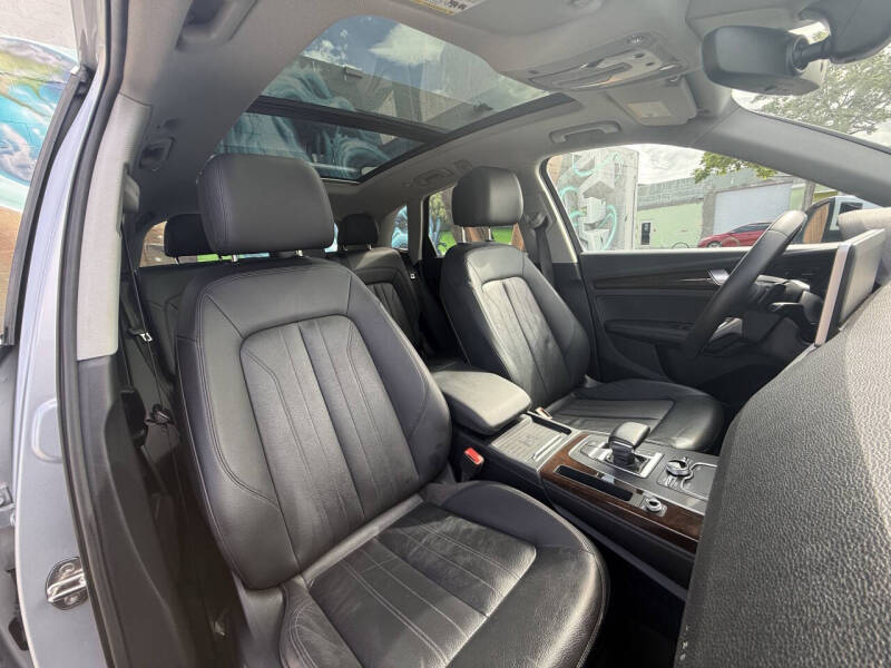 2019 Audi Q5 quattro Premium Plus 45 TFSI