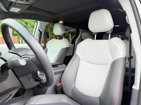 2021 Toyota Sienna XSE 7-Passenger