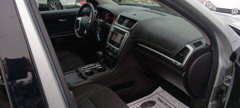 2015 GMC Acadia SLE-2