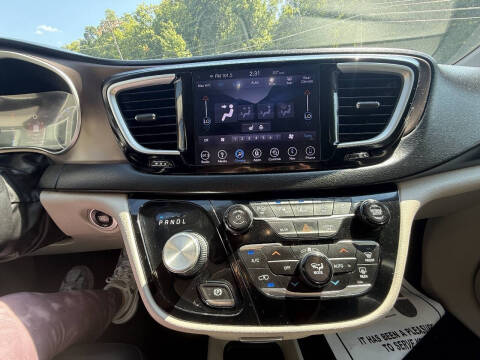 2019 Chrysler Pacifica Touring L