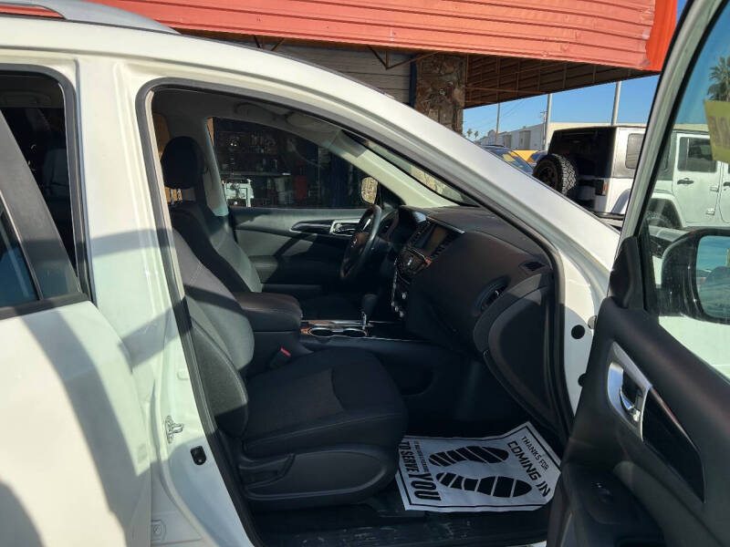 2017 Nissan Pathfinder S