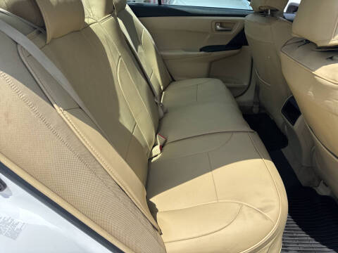 2017 Toyota Camry LE