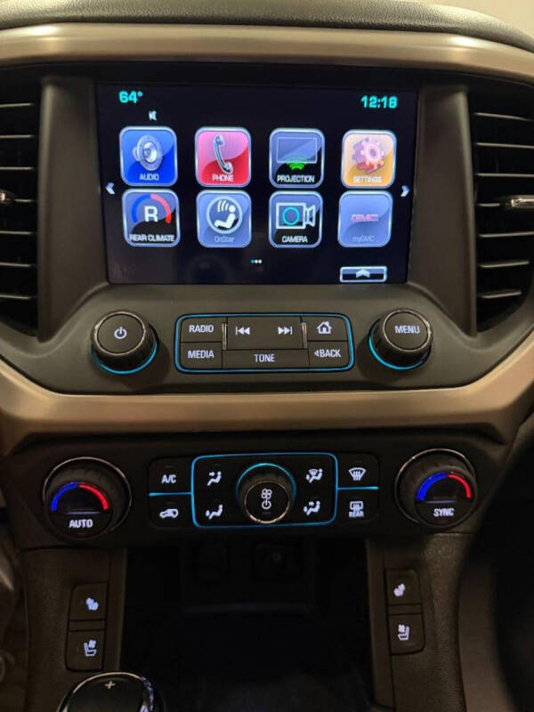 2017 GMC Acadia Denali