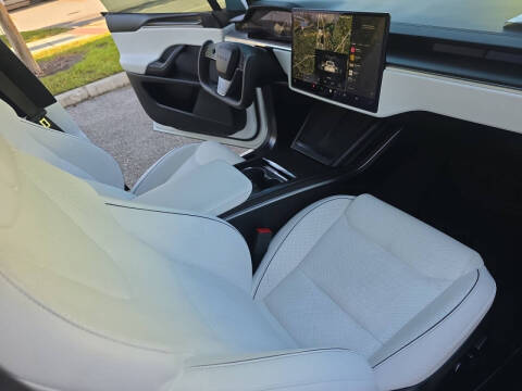 2022 Tesla Model X Plaid