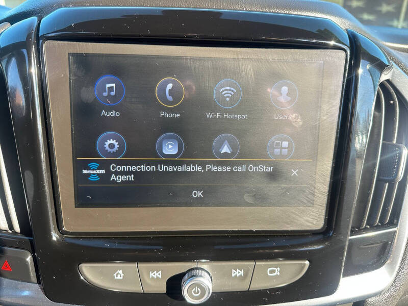 2022 Chevrolet Traverse LT Cloth