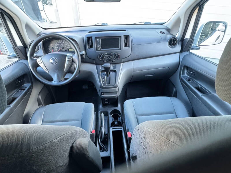 2020 Nissan NV200 SV