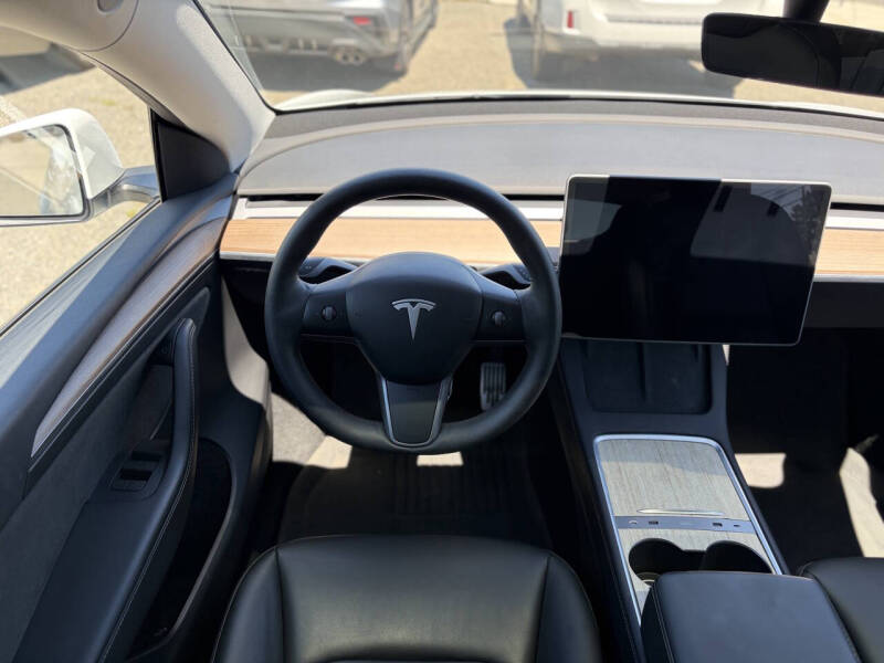 2023 Tesla Model Y Long Range