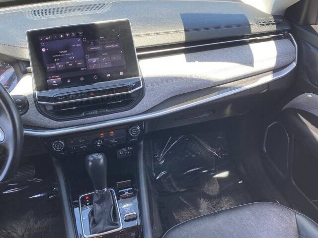 2022 Jeep Compass Latitude Lux