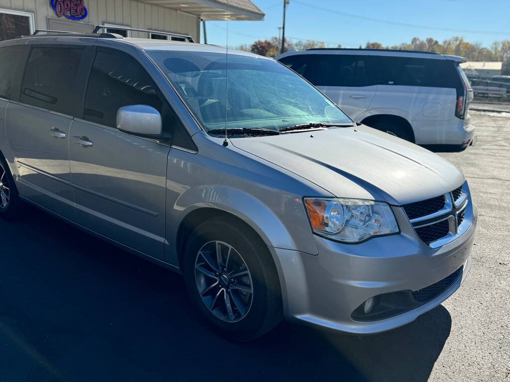 2017 Dodge Grand Caravan for sale at Legit Motors in Elkhart, IN