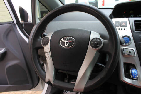 2013 Toyota Prius v Three