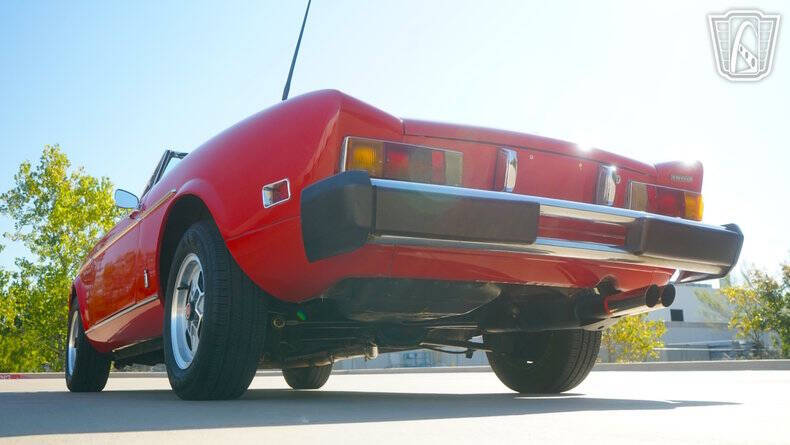 1977 FIAT 124 Spider