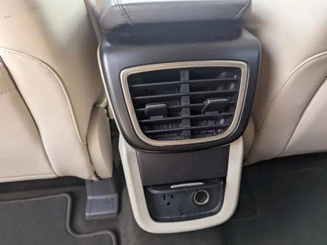 2019 Lincoln Nautilus Select