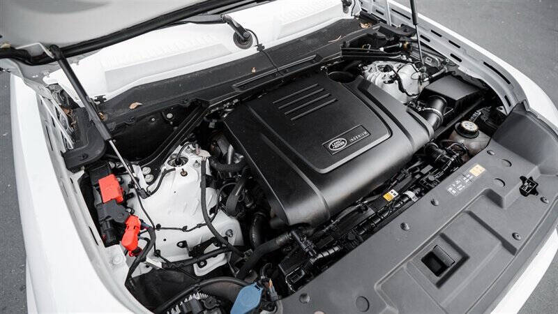 2024 Land Rover Defender 110 P300 S