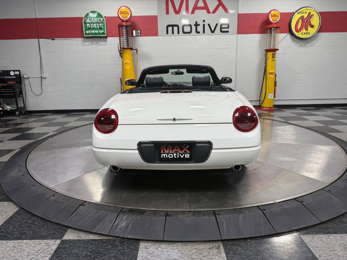 2003 Ford Thunderbird 86