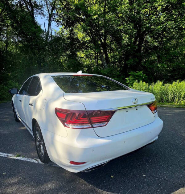 2014 Lexus LS 460
