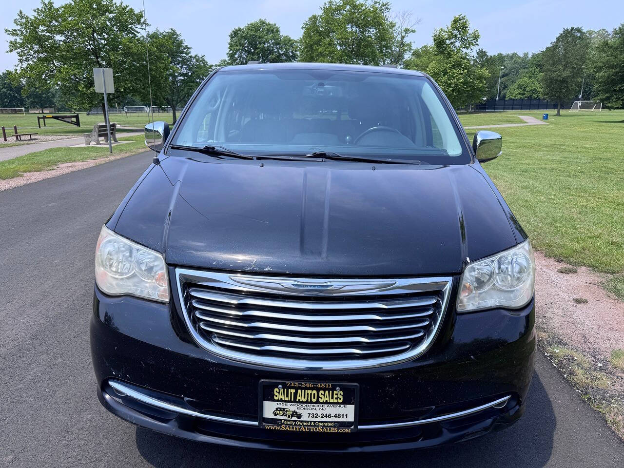 2014 Chrysler Town and Country 18