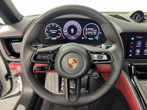 2025 Porsche Panamera 4