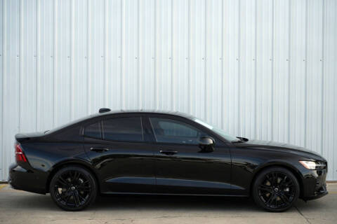 2024 Volvo S60 B5 Plus Black Edition