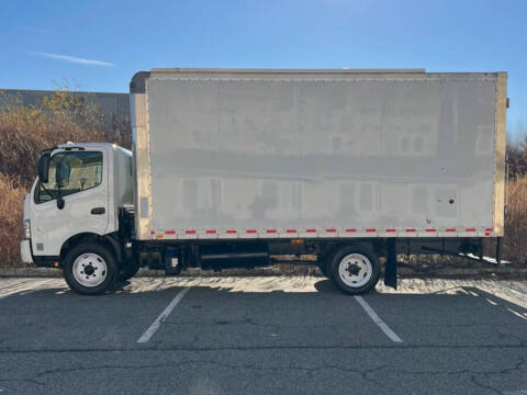 2020 Hino 195