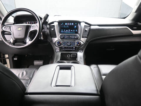 2017 Chevrolet Suburban LT