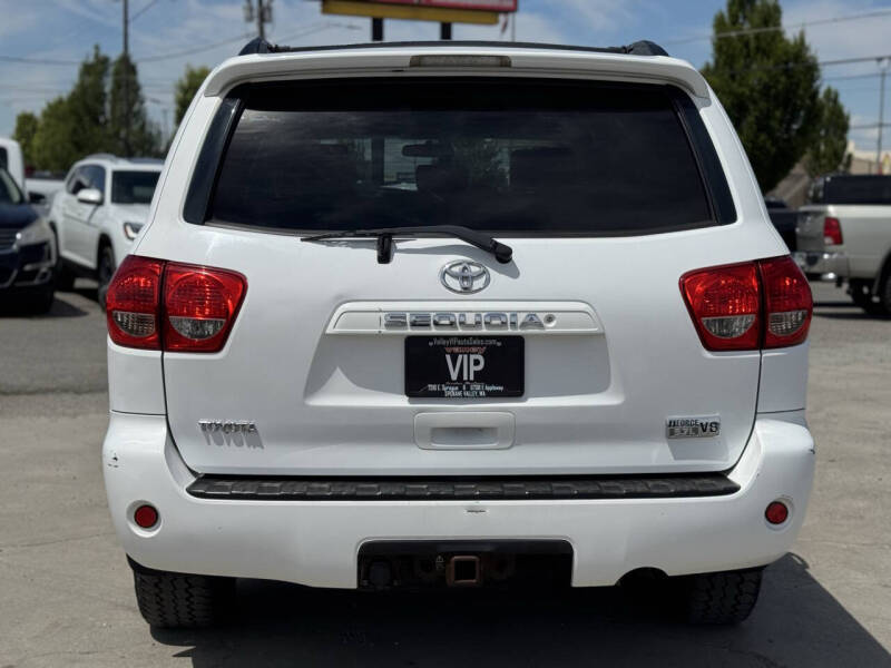 2008 Toyota Sequoia SR5