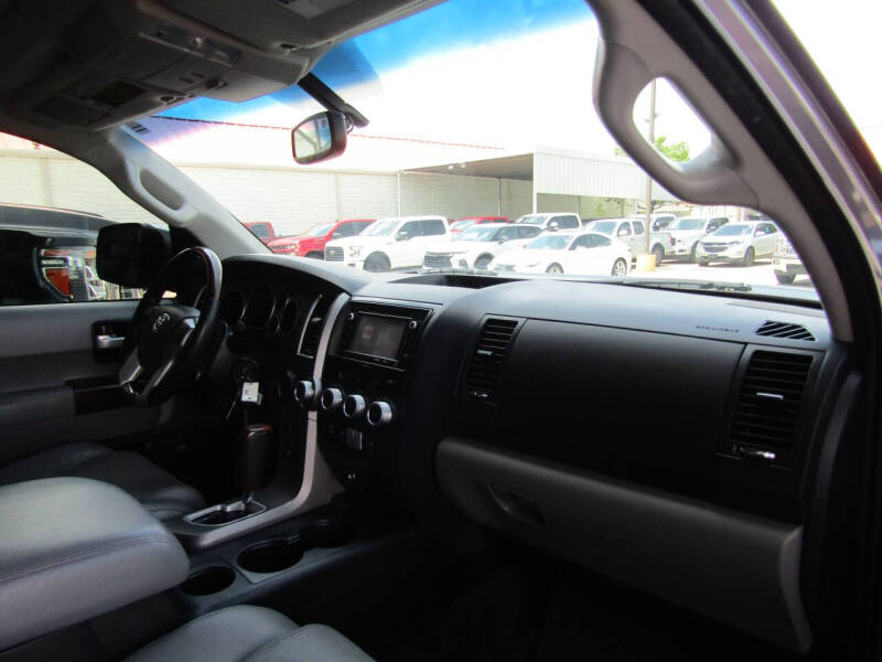 2014 Toyota Sequoia Platinum
