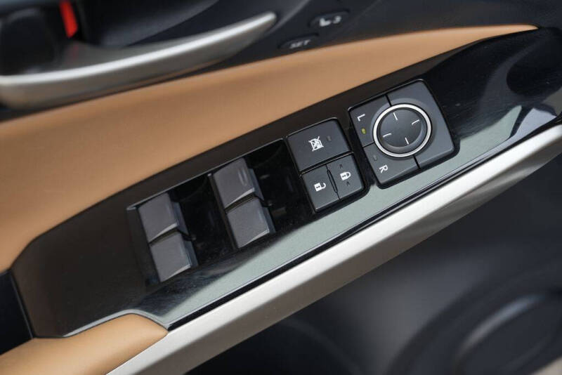 2018 Lexus IS 300
