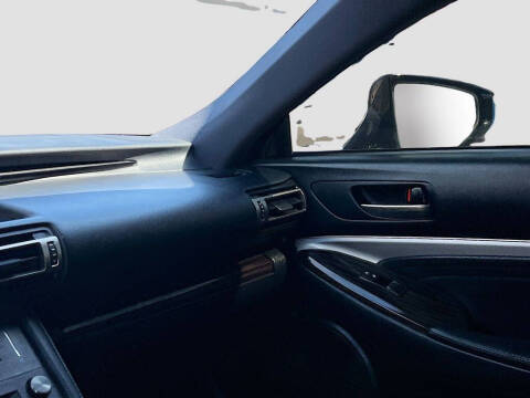 2019 Lexus RC 300
