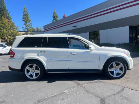 2011 Mercedes-Benz GL-Class GL 550 4MATIC