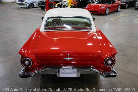 1957 Ford Thunderbird