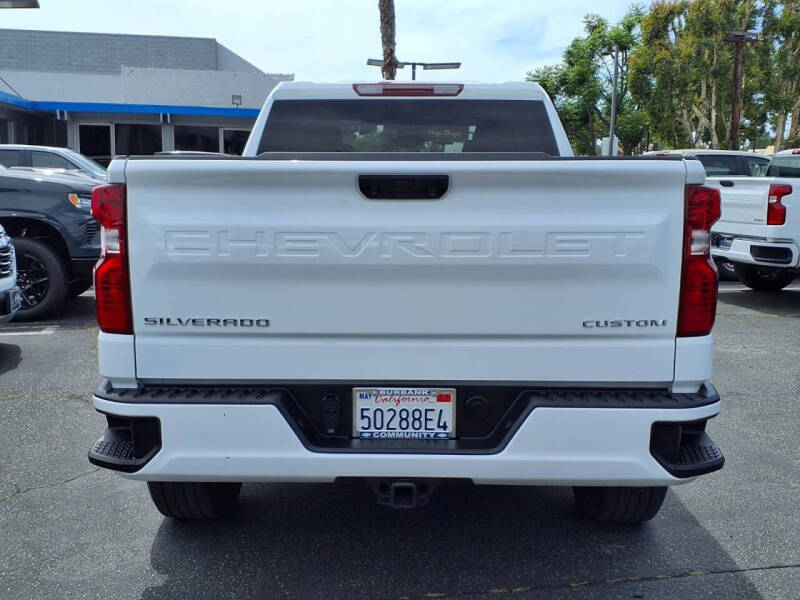 2025 Chevrolet Silverado 1500 Custom