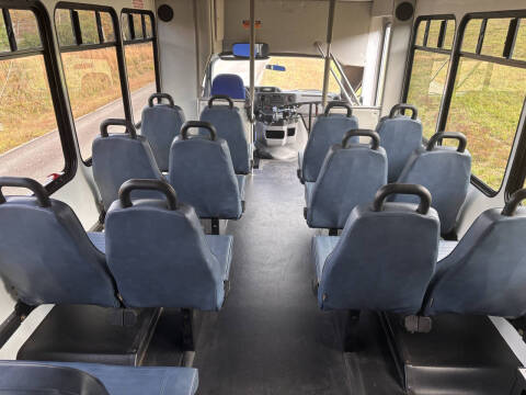 2017 Ford E-Series E-450 SD