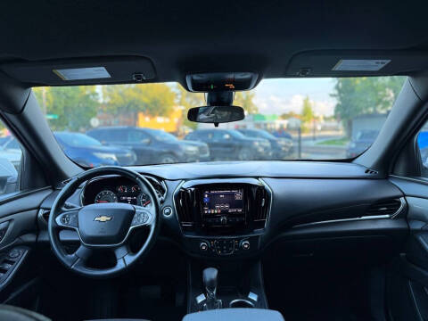 2023 Chevrolet Traverse LT