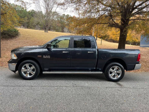 2017 RAM 1500 SLT