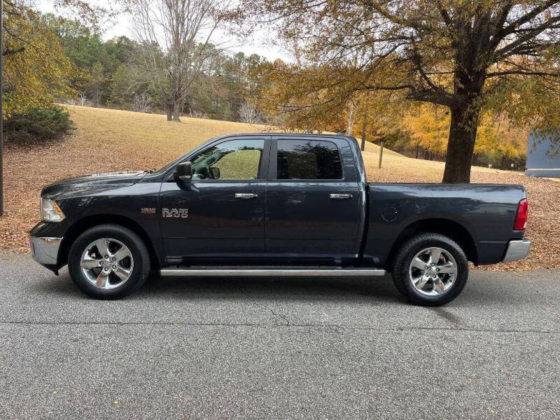 2017 RAM 1500 SLT