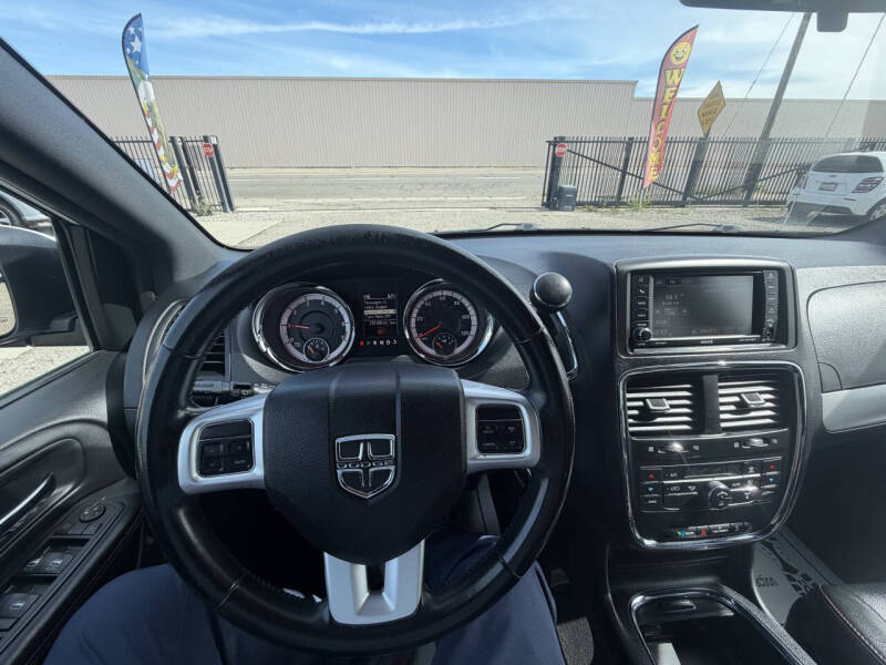 2016 Dodge Grand Caravan R/T