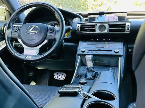 2016 Lexus IS 200t