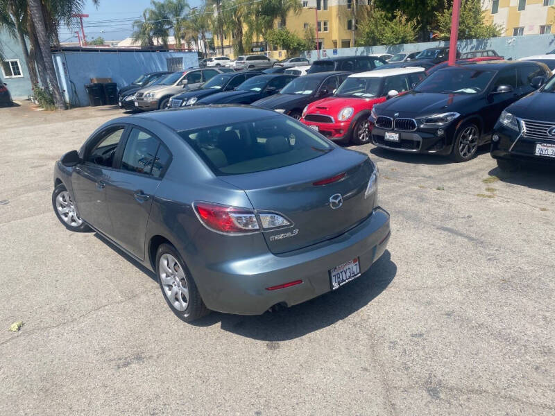 2012 Mazda MAZDA3 i Sport