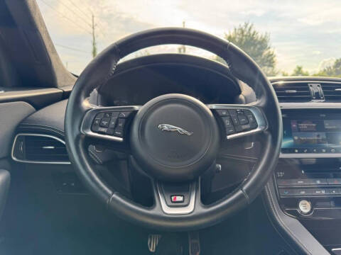 2017 Jaguar F-PACE S