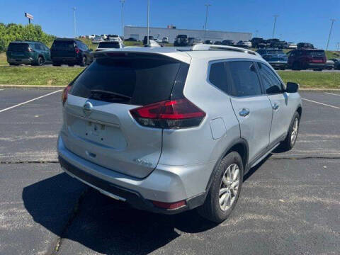 2020 Nissan Rogue SV